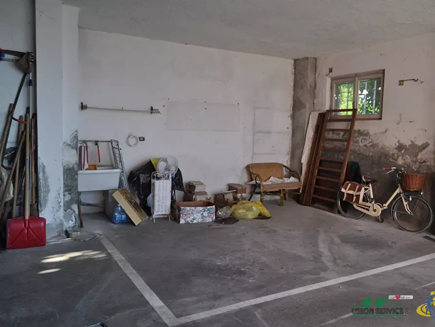 Immagine 43 di Trilocale in vendita  in Via Caduti del Lavoro a Collecchio