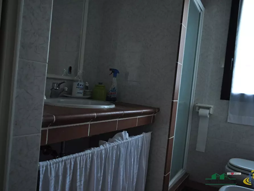 Immagine 26 di Porzione di casa in vendita  in montesalso casino 65 a Varano De' Melegari