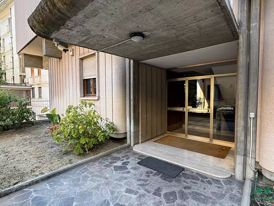 Immagine 5 di Quadrilocale in vendita  in Viale Vittorio Bottego 10 a Parma