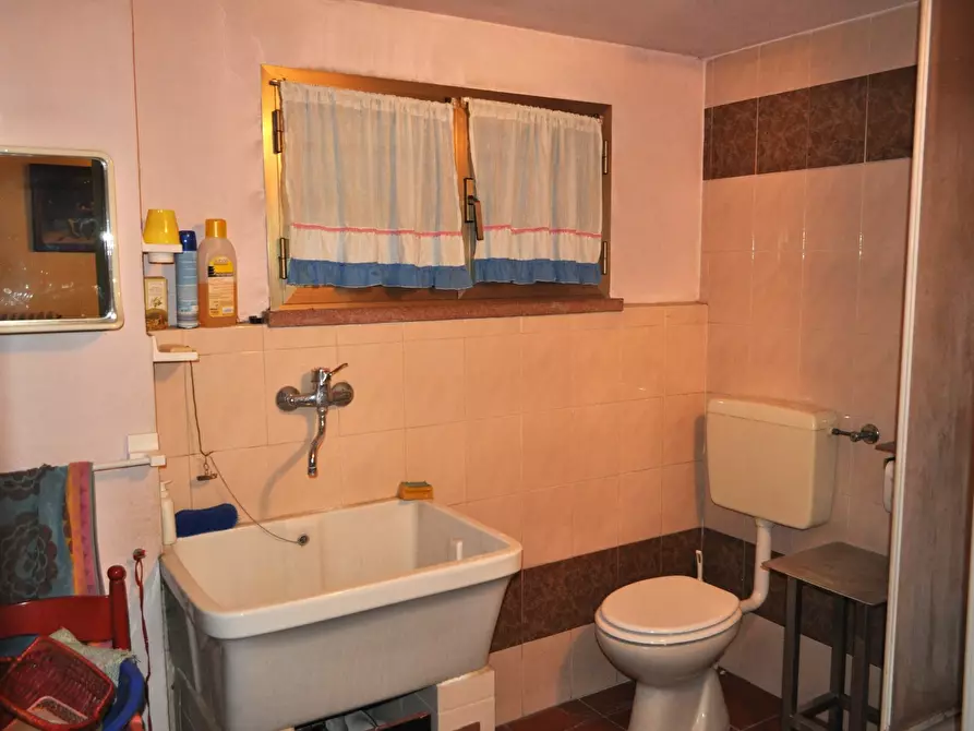 Immagine 18 di Casa bifamiliare in vendita  in VIA BEDESCHI a San Secondo Parmense