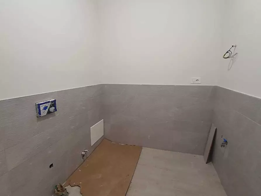 Immagine 23 di Trilocale in vendita  in via solari 25 a Parma