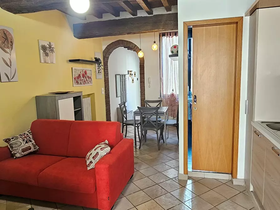 Immagine 1 di Bilocale in vendita  in Strada Giuseppe Garibaldi 47 a Parma