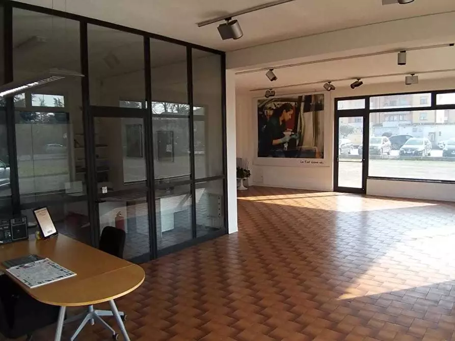 Immagine 26 di Attività artigianale in vendita  in Via Provinciale 26 a Sala Baganza