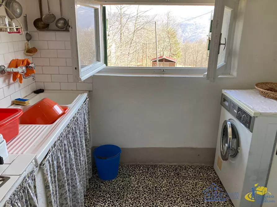 Immagine 2 di Quadrilocale in vendita  a Monchio Delle Corti