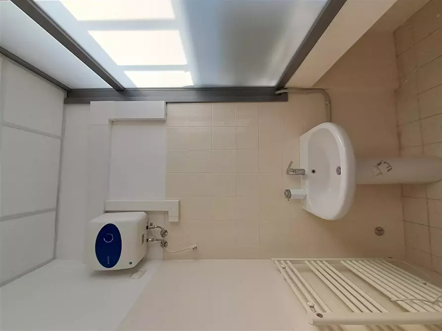 Immagine 13 di Ufficio in affitto  in Via Mario Fantelli 12 a Parma