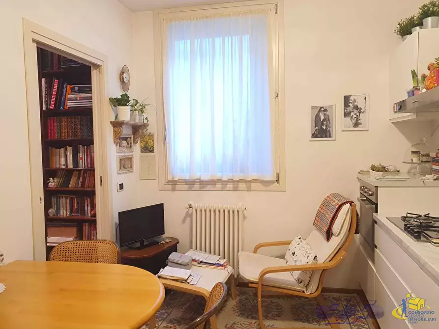 Immagine 14 di Trilocale in vendita  in Via Francesco Cassoli a Reggio Nell'emilia