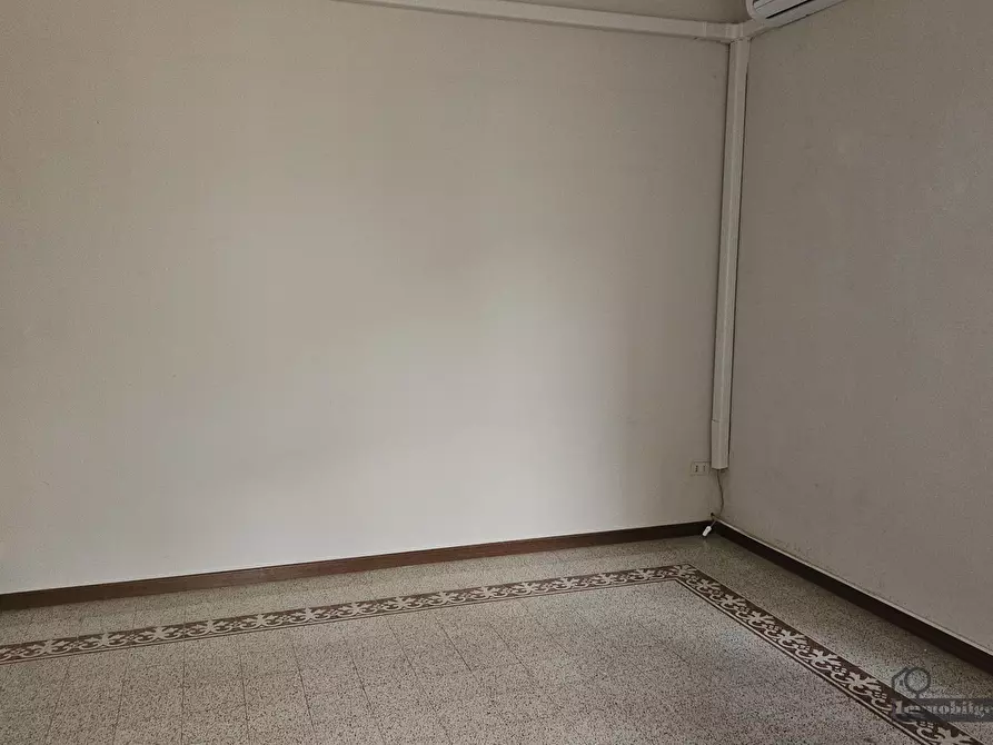 Immagine 28 di Trilocale in affitto  in Viale Tanara 13 a Parma