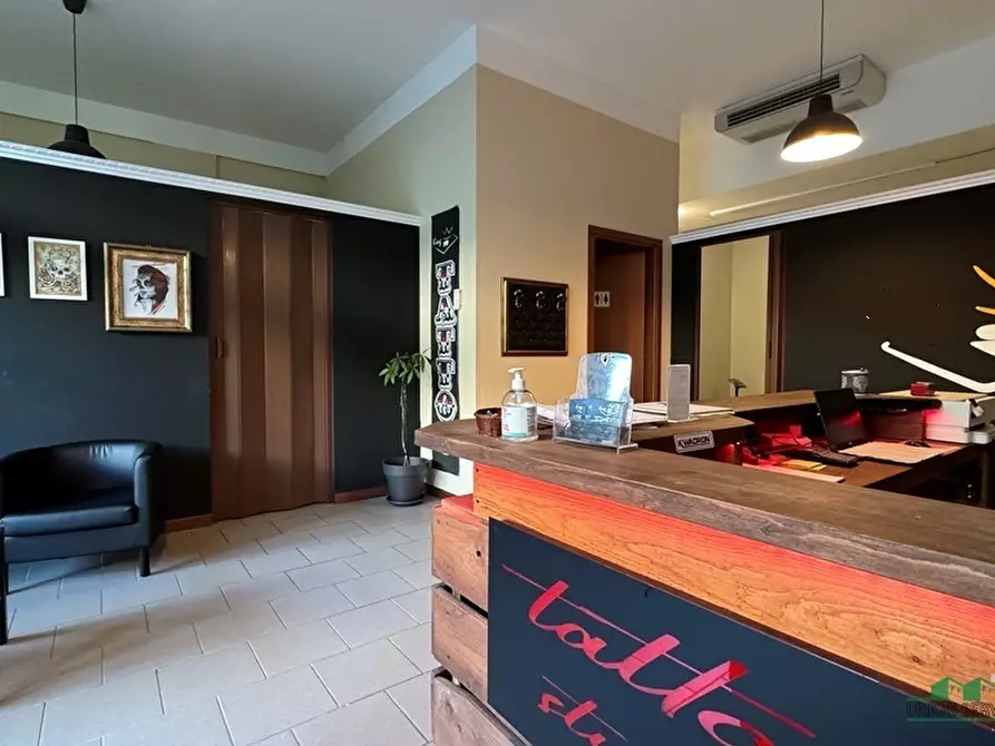 Immagine 6 di Attività commerciale in vendita  in Via La Spezia 32 a Collecchio