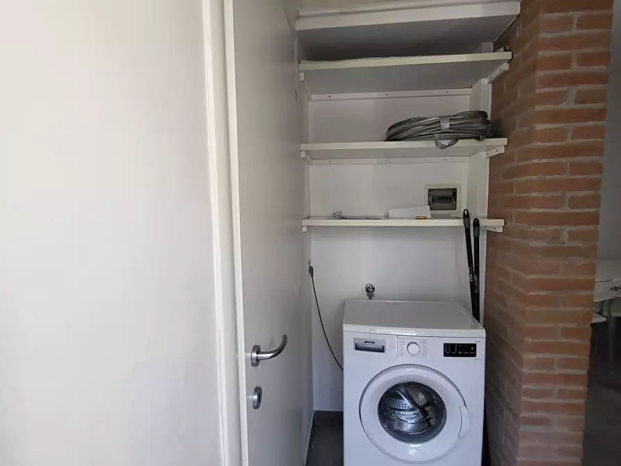 Immagine 13 di Monolocale in vendita  in Strada Matteo Renato Imbriani 39 a Parma