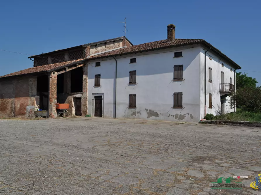 Immagine 2 di Rustico / casale in vendita  in Frazione Borgonovo 29 a Sissa Trecasali