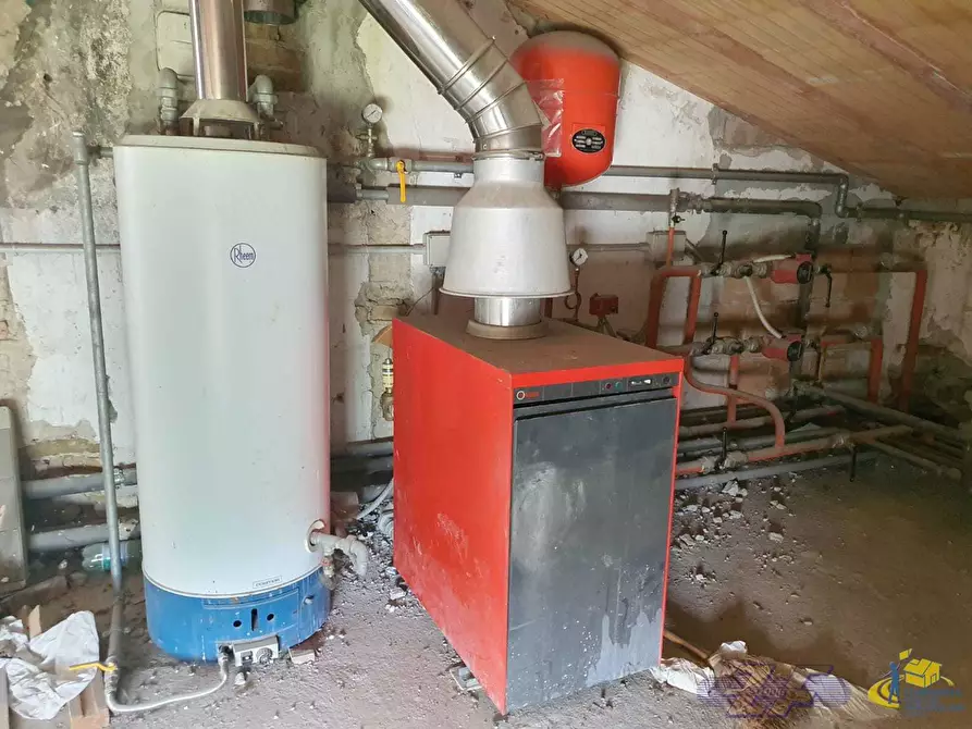 Immagine 42 di Porzione di casa in vendita  in Via Cavaillon 7 a Langhirano