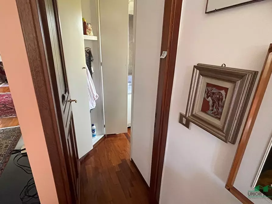 Immagine 18 di Quadrilocale in vendita  in Strada Comunale Farnese 48 a Parma