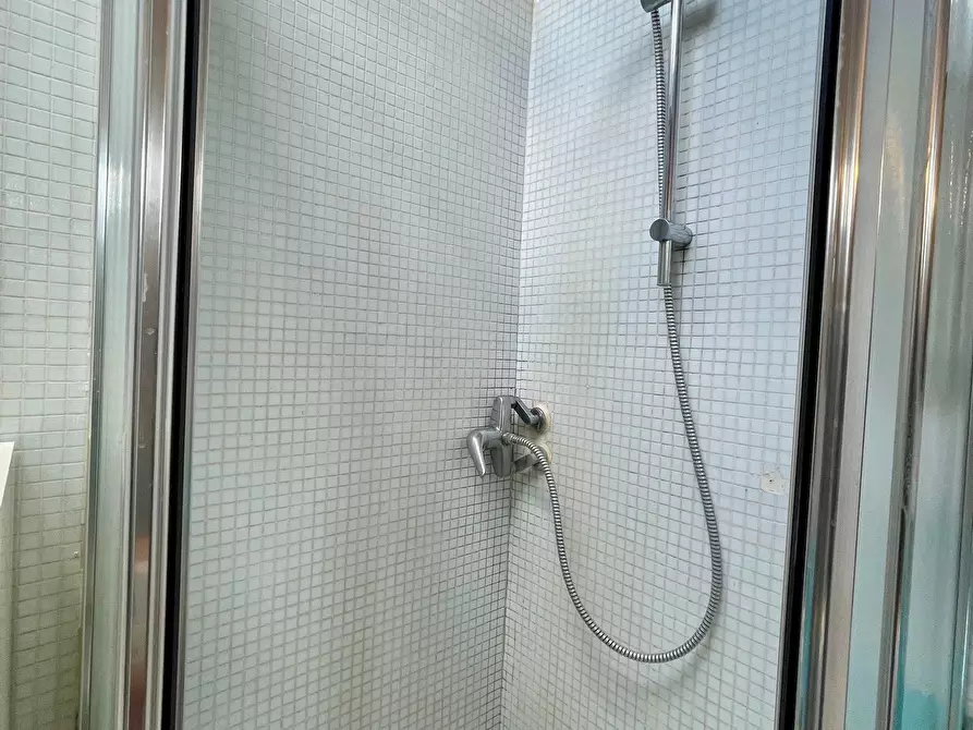 Immagine 18 di Mansarda in affitto  in Strada Massimo D'Azeglio 100 a Parma