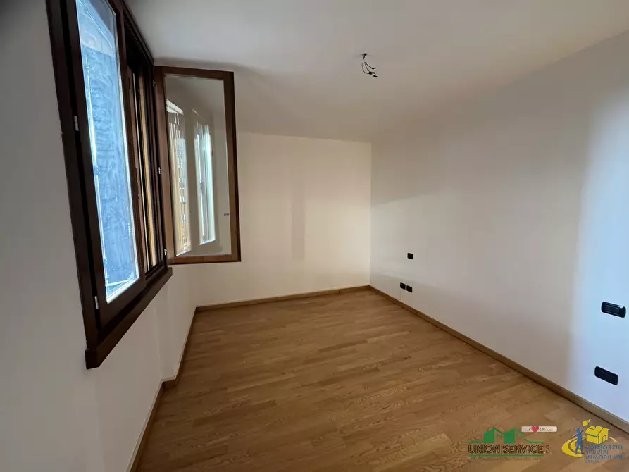 Immagine 5 di Trilocale in vendita  in Via Giuseppe Mori a Parma