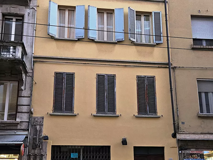 Immagine 3 di Trilocale in vendita  in Strada Garibaldi 45 a Parma