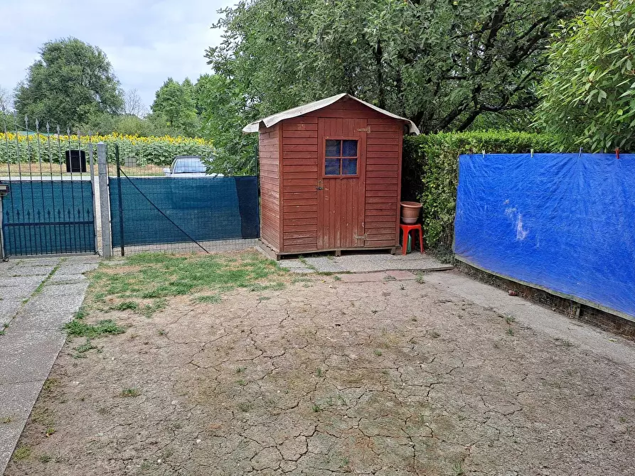 Immagine 10 di Bilocale in vendita  in Corte Sant'Andrea 4 a Torrile