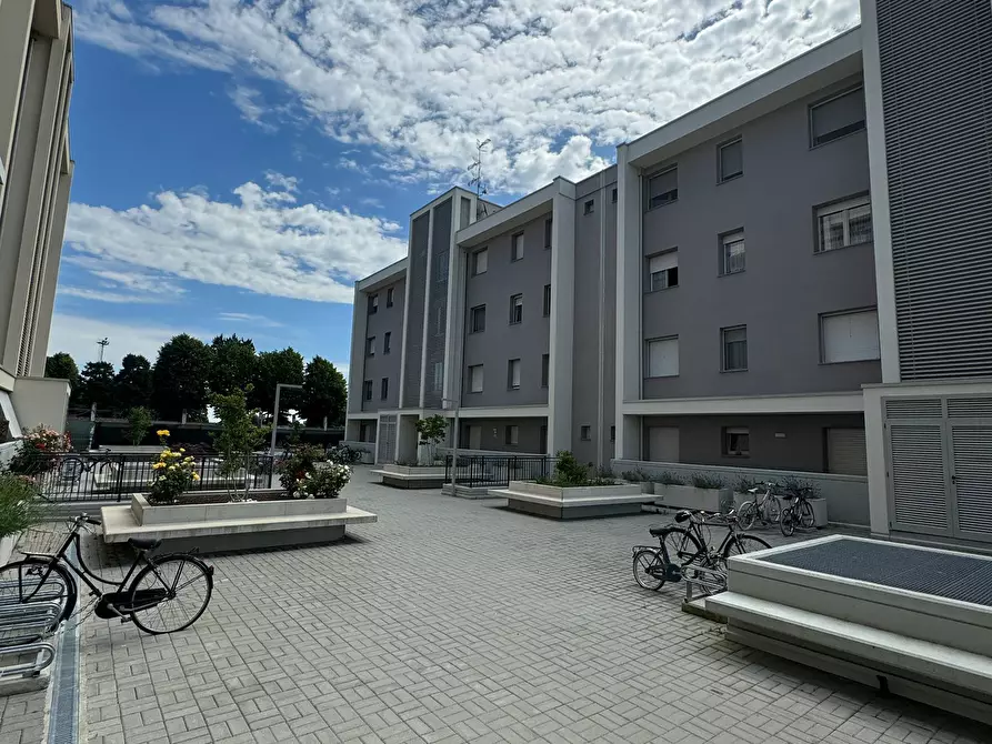 Immagine 11 di Appartamento in vendita  a Parma