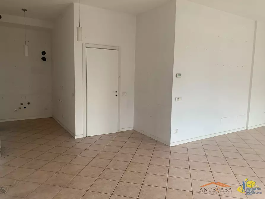Immagine 9 di Bilocale in vendita  in Via Savani a Parma