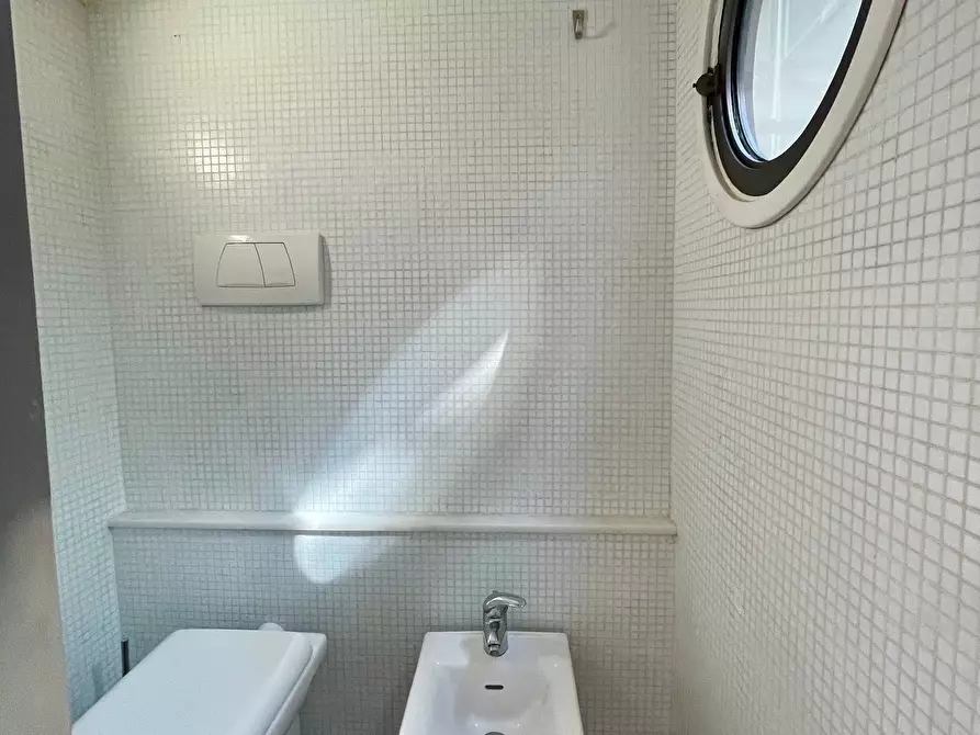 Immagine 15 di Mansarda in affitto  in Strada Massimo D'Azeglio 100 a Parma