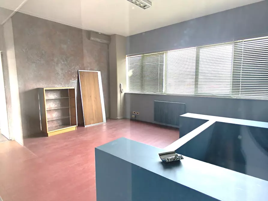 Immagine 11 di Ufficio in affitto  in Via Monte Sporno 1 a Parma