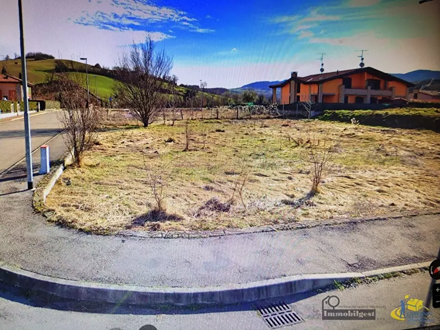 Immagine 2 di Terreno edificabile in vendita  in Via Ezio Damenti 1 a Parma