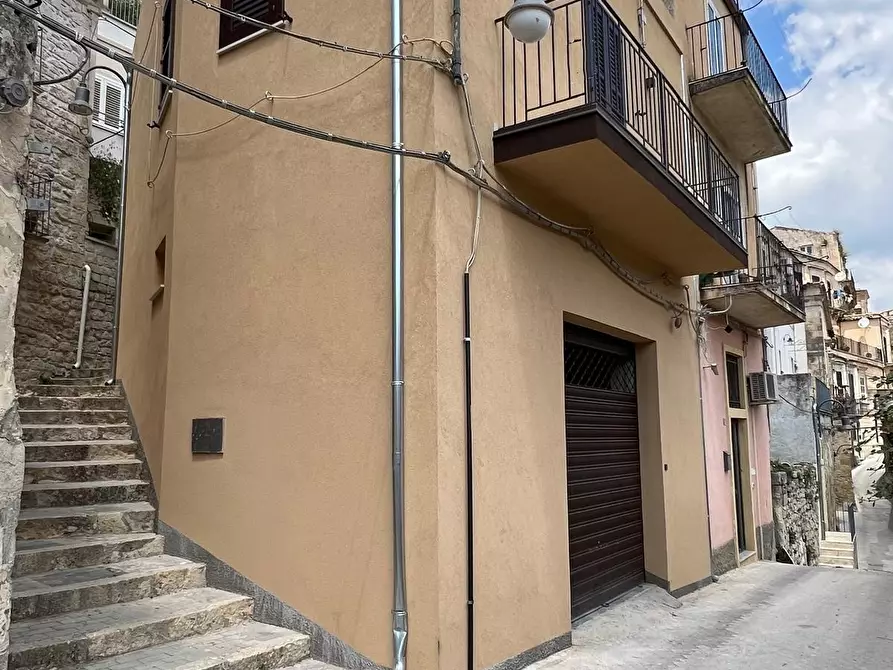 Immagine 18 di Casa indipendente in vendita  in Via Leni 4 a Modica