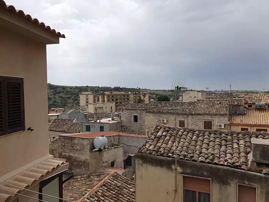 Immagine 4 di Porzione di casa in vendita  in Vico Asmara 111 a Modica