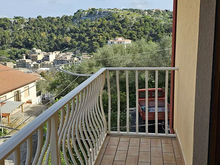 Immagine 8 di Appartamento in vendita  in Via Trani 73 a Modica