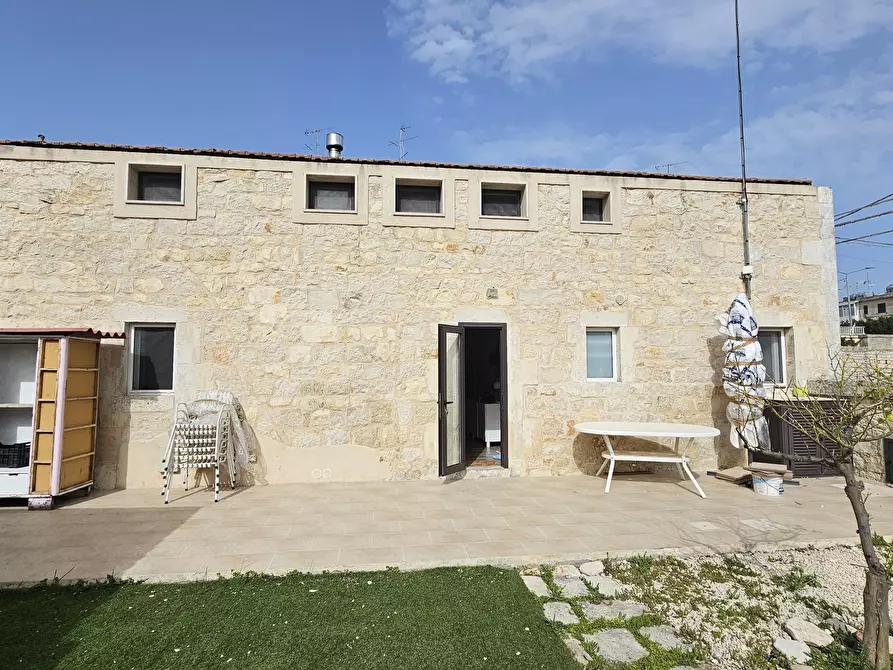 Immagine 15 di Porzione di casa in vendita  a Modica