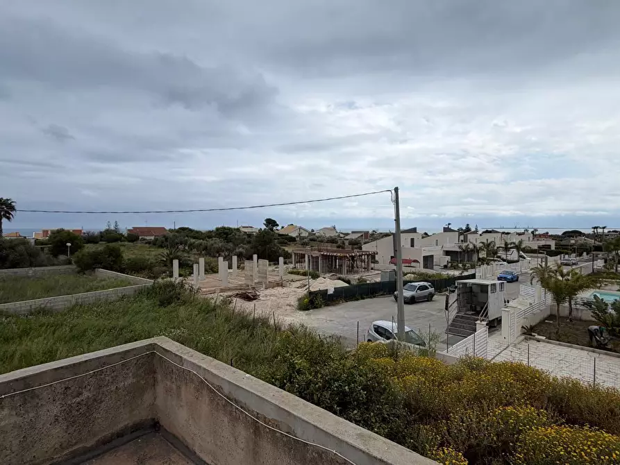 Immagine 4 di Villa in vendita  in Via del Sambuco a Pozzallo