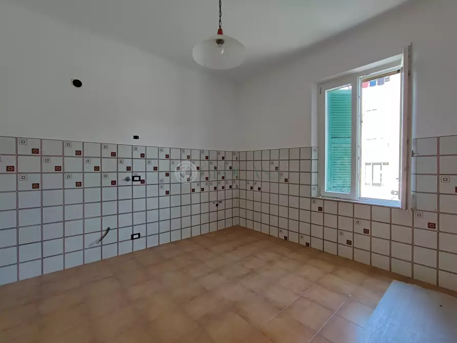 Immagine 2 di Appartamento in vendita  a Vezzano Ligure