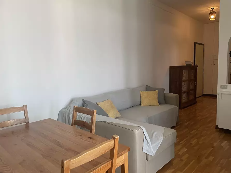 Immagine 26 di Bilocale in vendita  in Via Botticelli a Bologna