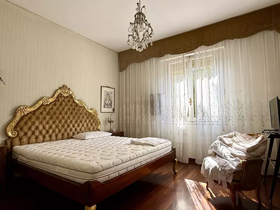 Immagine 36 di Pentalocale in vendita  in Via Del Borgo di San Pietro a Bologna