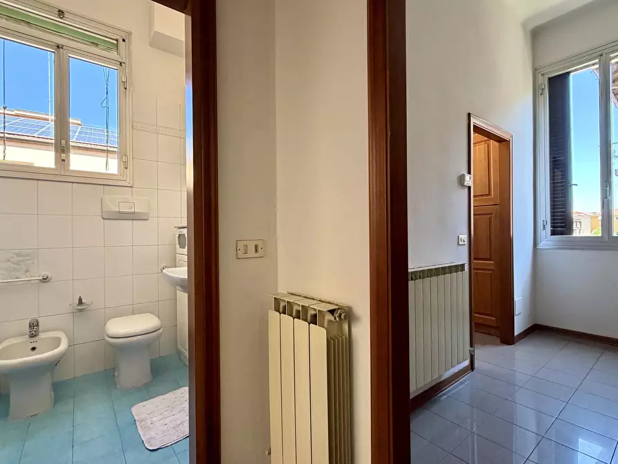 Immagine 17 di Quadrilocale in vendita  in Via Giuseppe Mazza 4 a Bologna