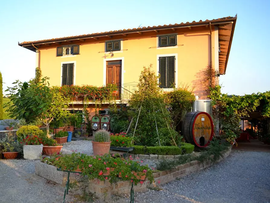 Immagine 1 di Rustico / casale in vendita  in via di san martino a Lucca