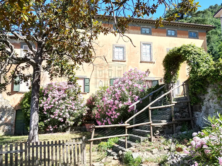 Immagine 9 di Rustico / casale in vendita  in Via di matraia a Lucca