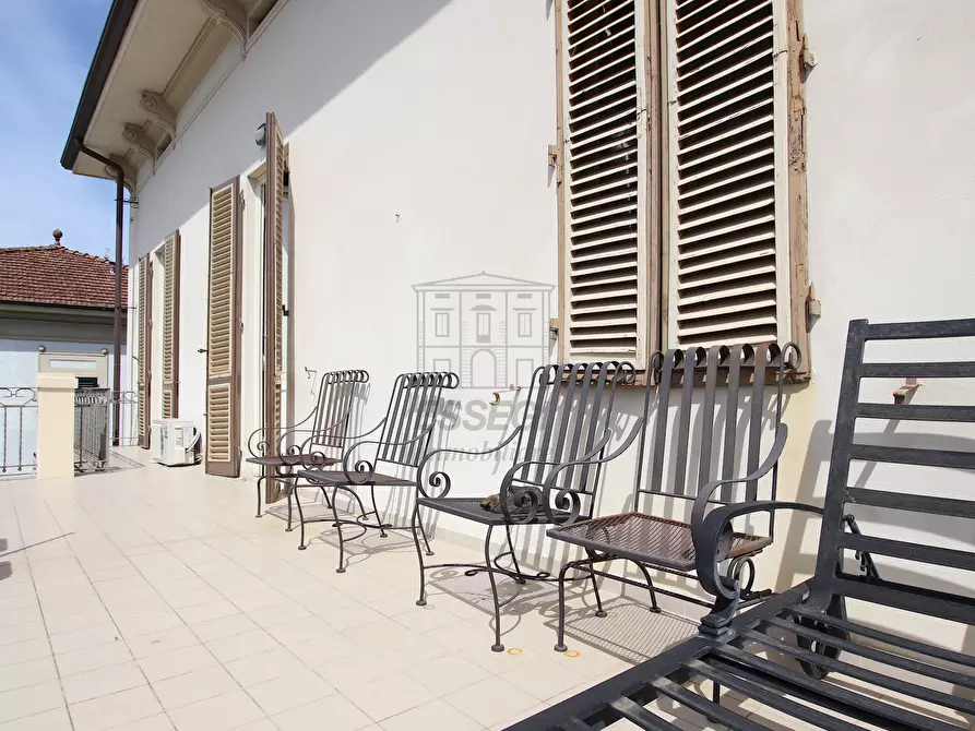 Immagine 30 di Villa in vendita  a Lucca
