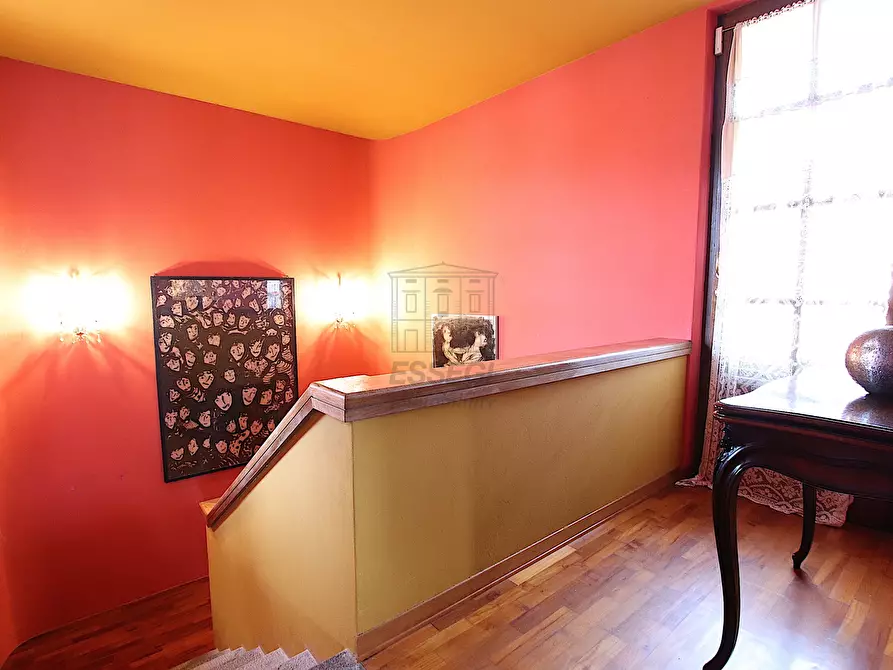 Immagine 17 di Villa in vendita  in Viale Cesare Biondi 68 a Barga