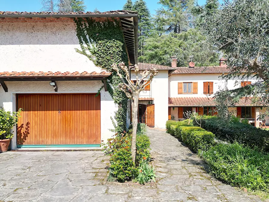 Immagine 3 di Rustico / casale in vendita  in Via di Villa Gaia 508 a Lucca