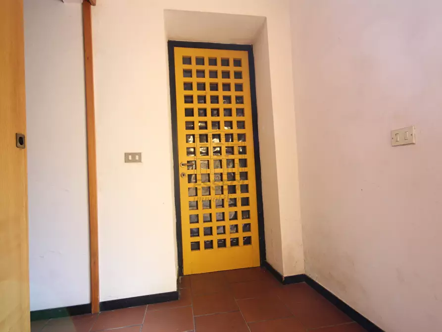 Immagine 25 di Rustico / casale in vendita  in Via Tofori a Capannori