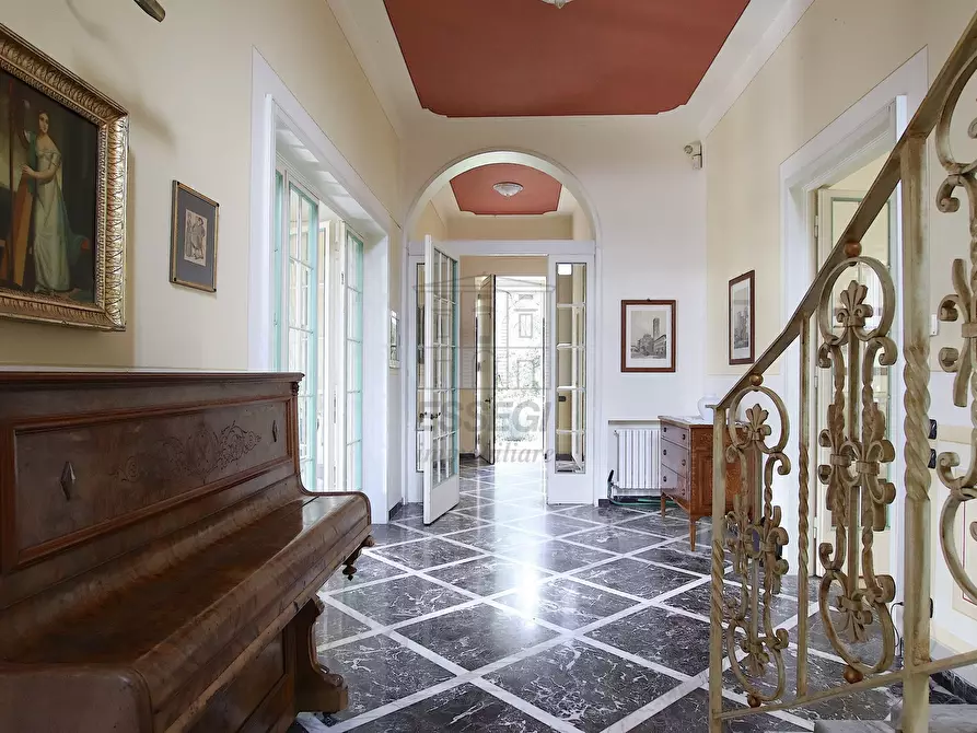Immagine 10 di Villa in vendita  in traversa i 248 a Lucca