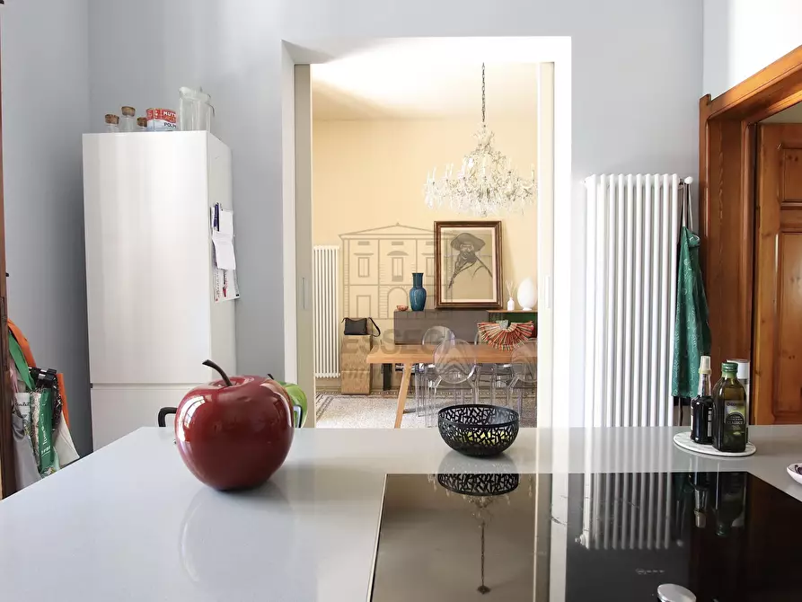 Immagine 4 di Appartamento in vendita  in Viale Pacini 115 a Lucca