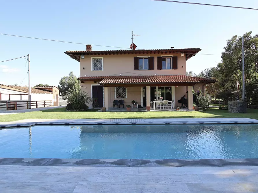 Immagine 3 di Villa in vendita  in Via di San Ginese a Capannori