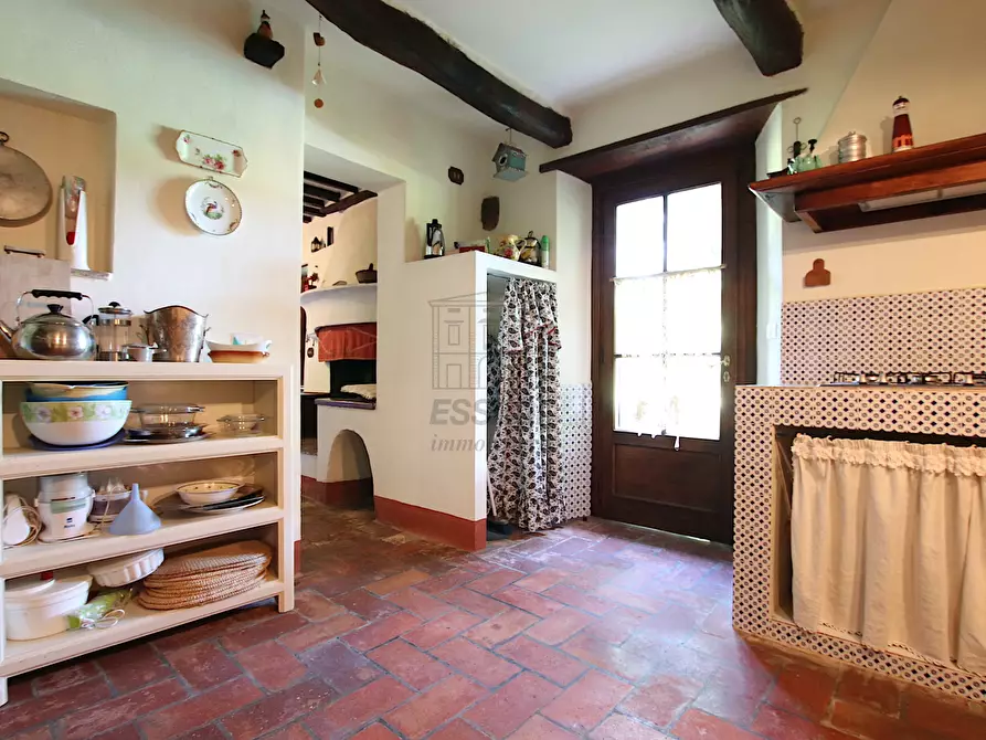 Immagine 56 di Rustico / casale in vendita  in Via della Chiesa di Gragnano a Lucca