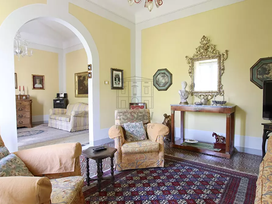 Immagine 9 di Villa in vendita  in Via Borgo Giannotti 120 a Lucca