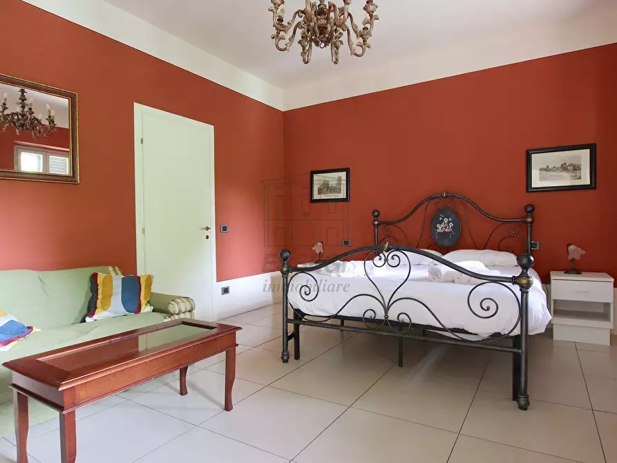 Immagine 30 di Villa in vendita  in Via di Tiglio 33 a Capannori