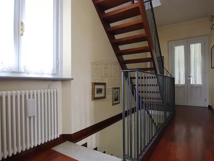 Immagine 30 di Villa in vendita  in Via dei Berti a Lucca