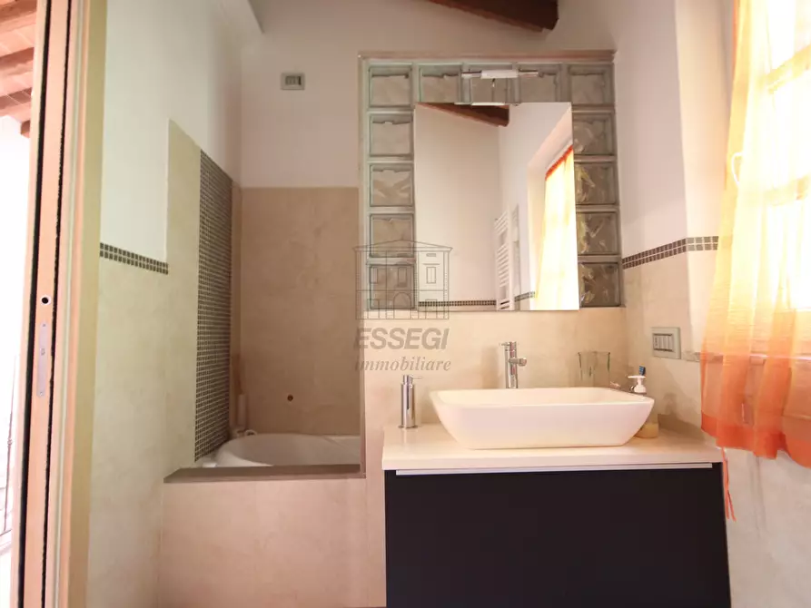 Immagine 18 di Casa indipendente in vendita  in Via dei Garganetti 314 a Lucca