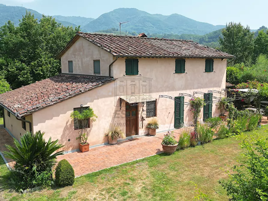 Immagine 2 di Rustico / casale in vendita  in Via del Parco 9B a Capannori