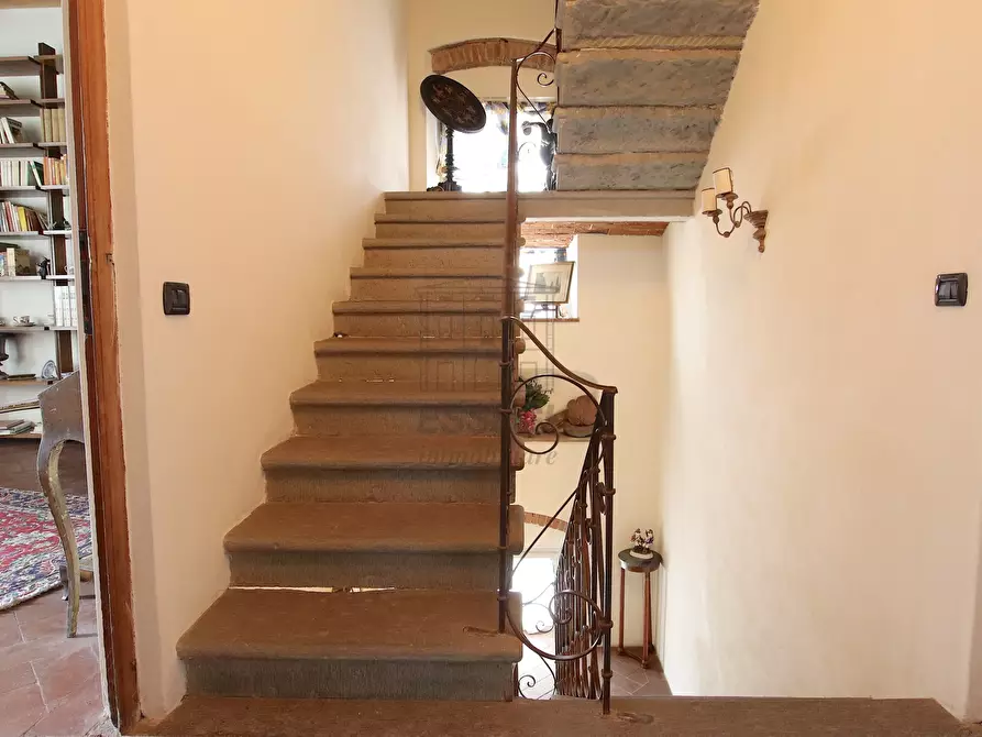 Immagine 32 di Villa in vendita  in Via Romana 914 a Lucca